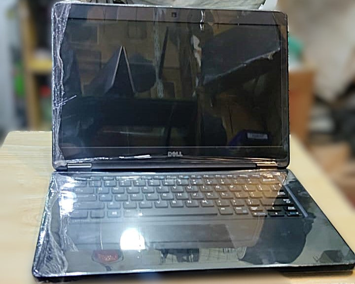 Dell Latitude E5450 / i5 5th Gen / 4GB RAM / 128 GB SSD / WebCam / Bag Included